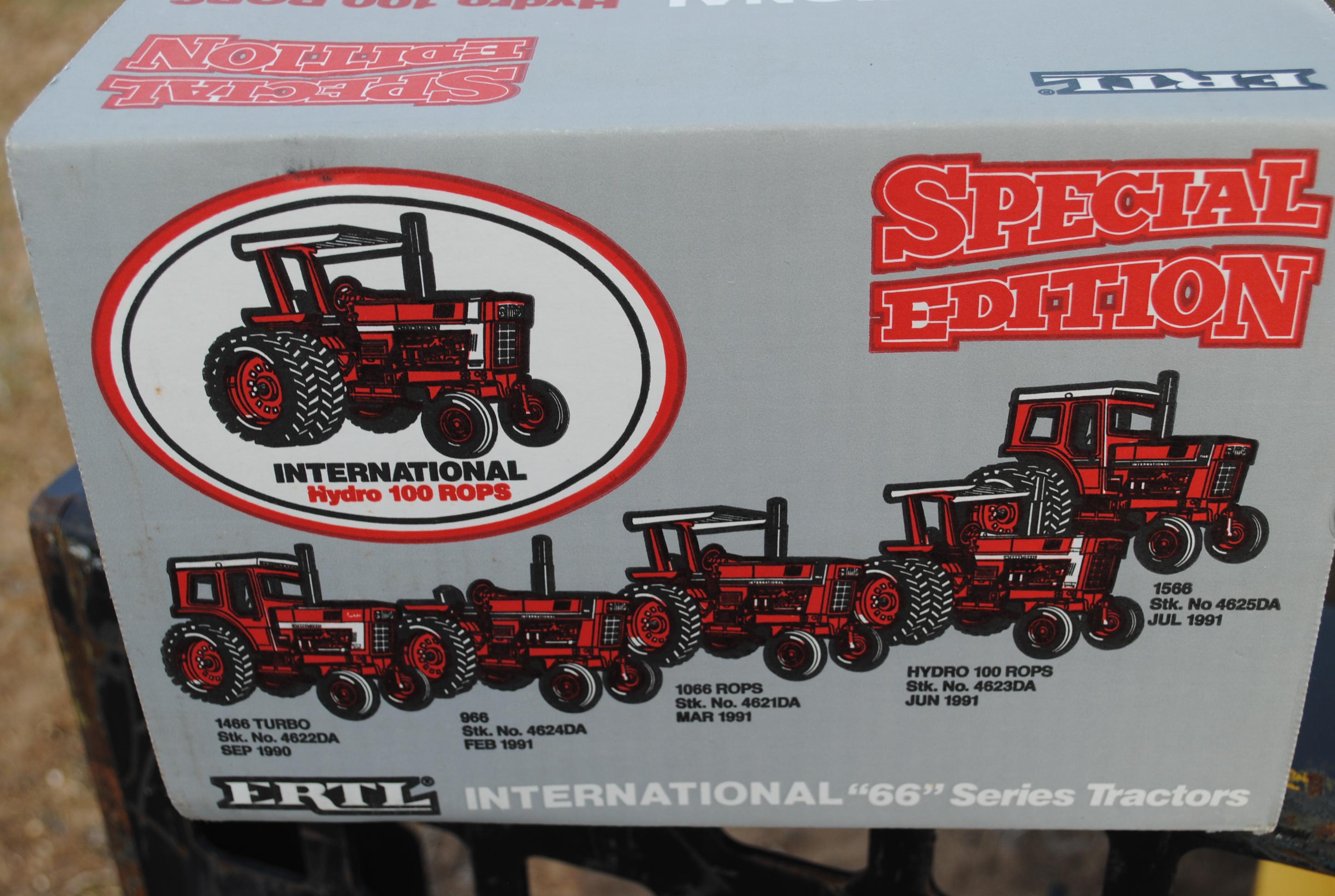 Ertl 1/16 International Hydro 100 ROPS in box