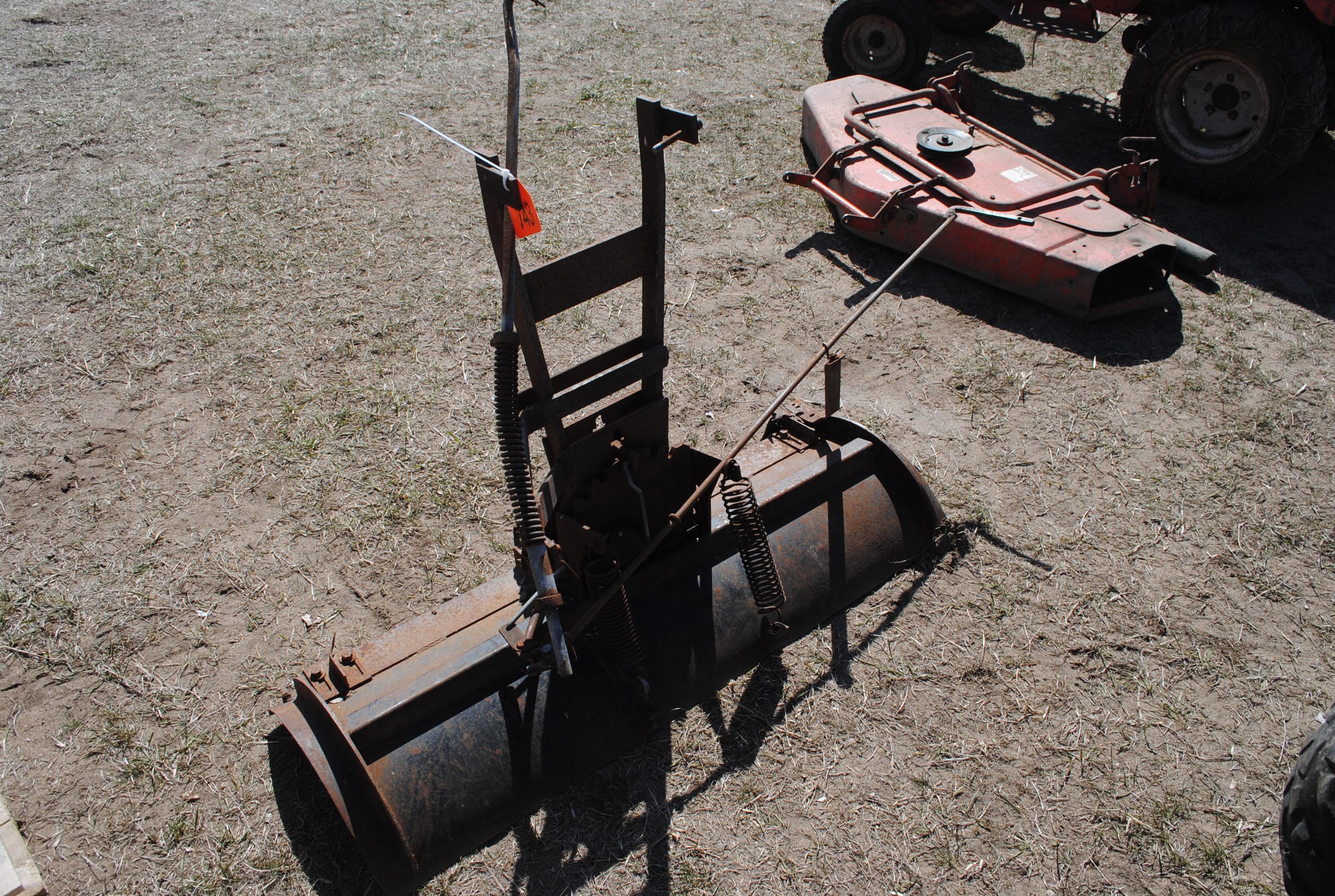 Approx. 4' dozer blade mount