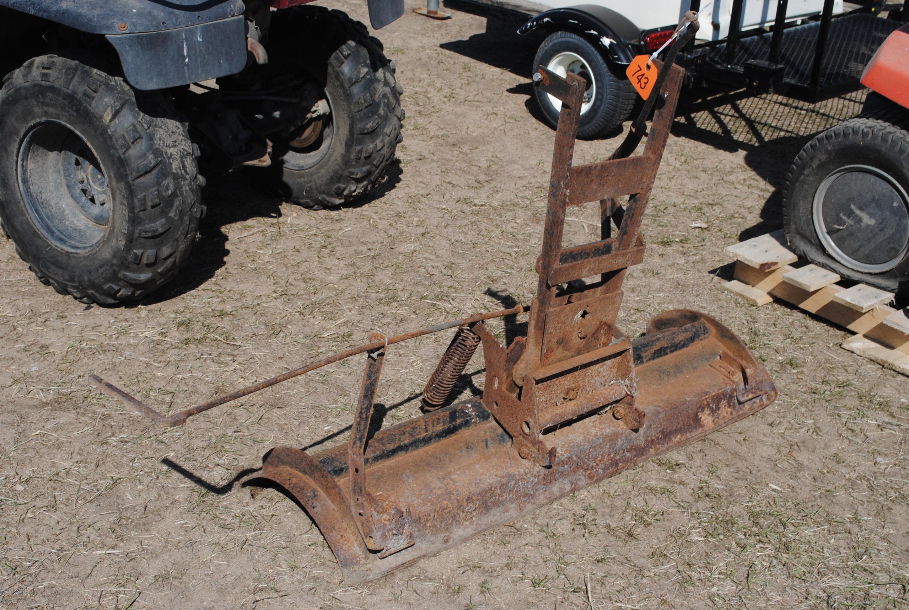Approx. 4' dozer blade mount