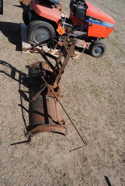 Approx. 4' dozer blade mount