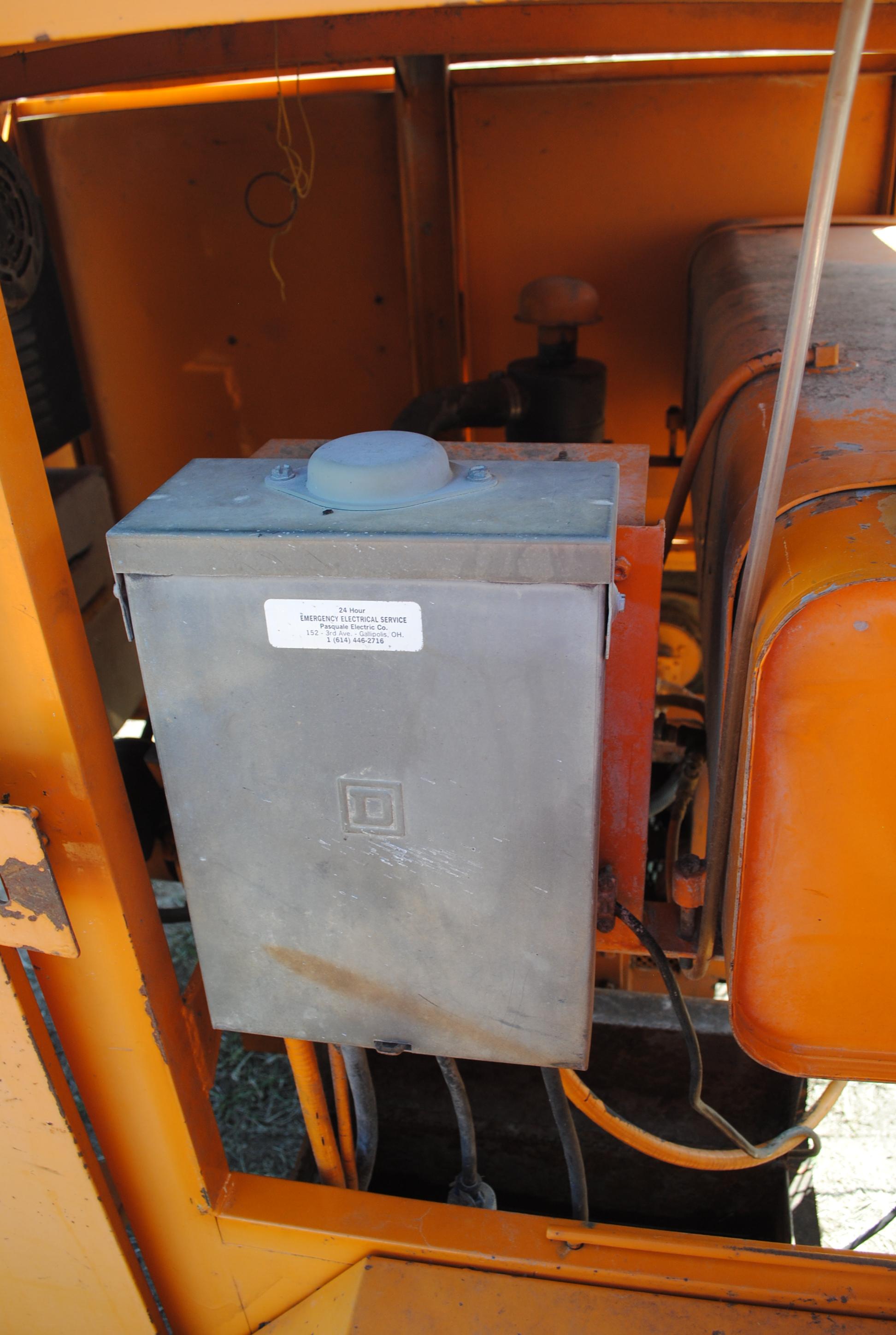 Allmand Bros. Inc Maxi-Lite Portable Diesel powered lights on trailer w/ Li