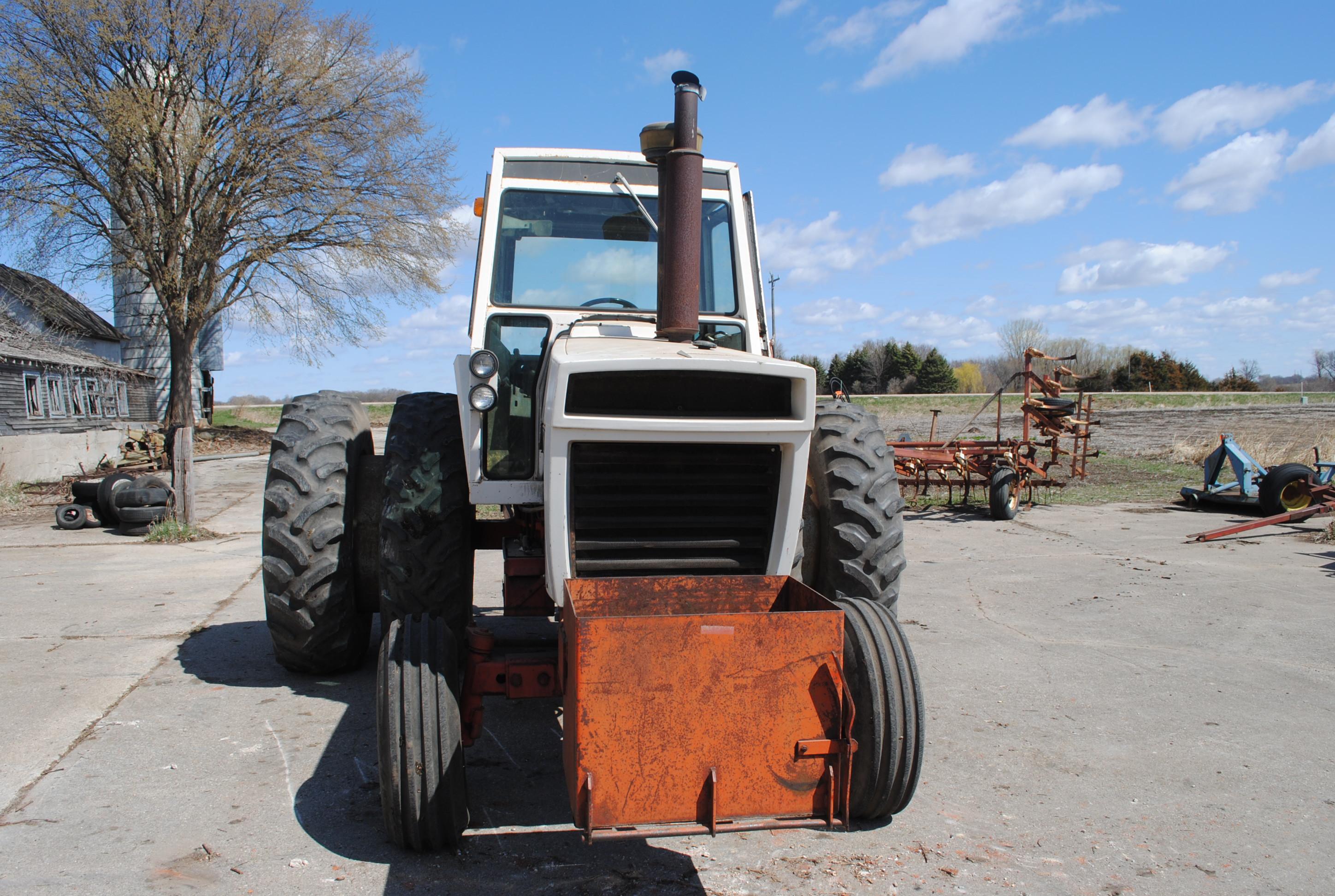 Case Agri-King 1270 Diesel Tractor w/cab, wide front, rock box, band duals, 3-point, w/quick hitch,