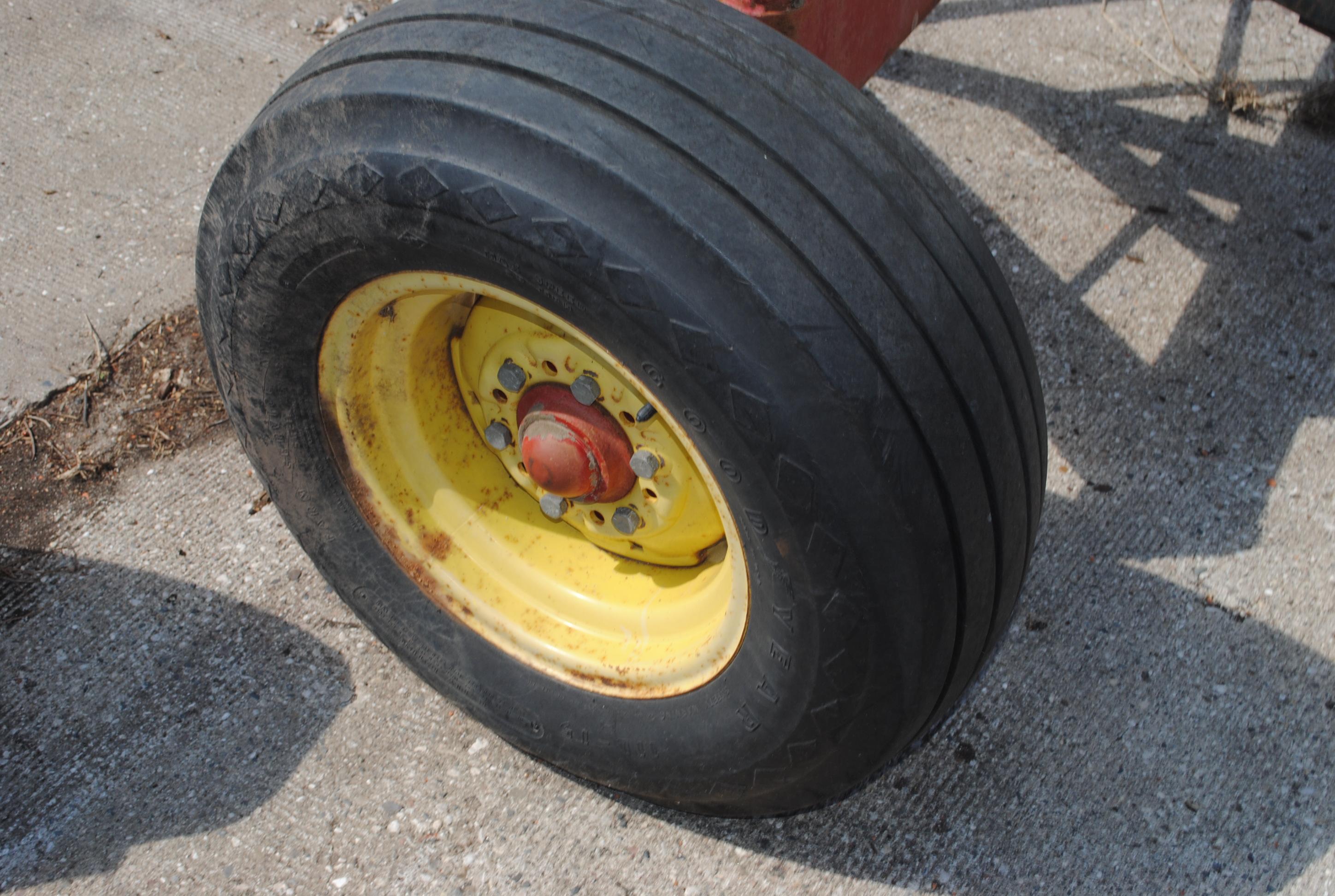 MN 12-ton tandem 4-wheel running gear w/extendable pole