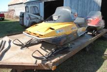 "*R* 1981 Ski-Doo Bombardier Blizzard 5500 Snowmobile, loose, has been sitting for a while, will pro