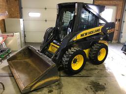 New Holland Skidloader