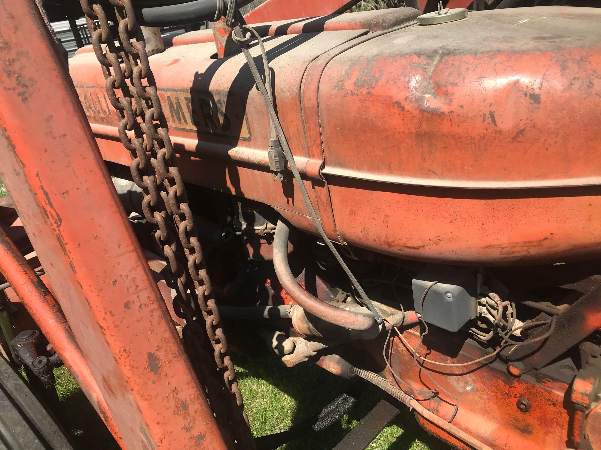 Allis Chalmers D14 Gas Tractor w/wf, 3 pt., fenders, power steering, newer 13.6x26 rear tires, AC