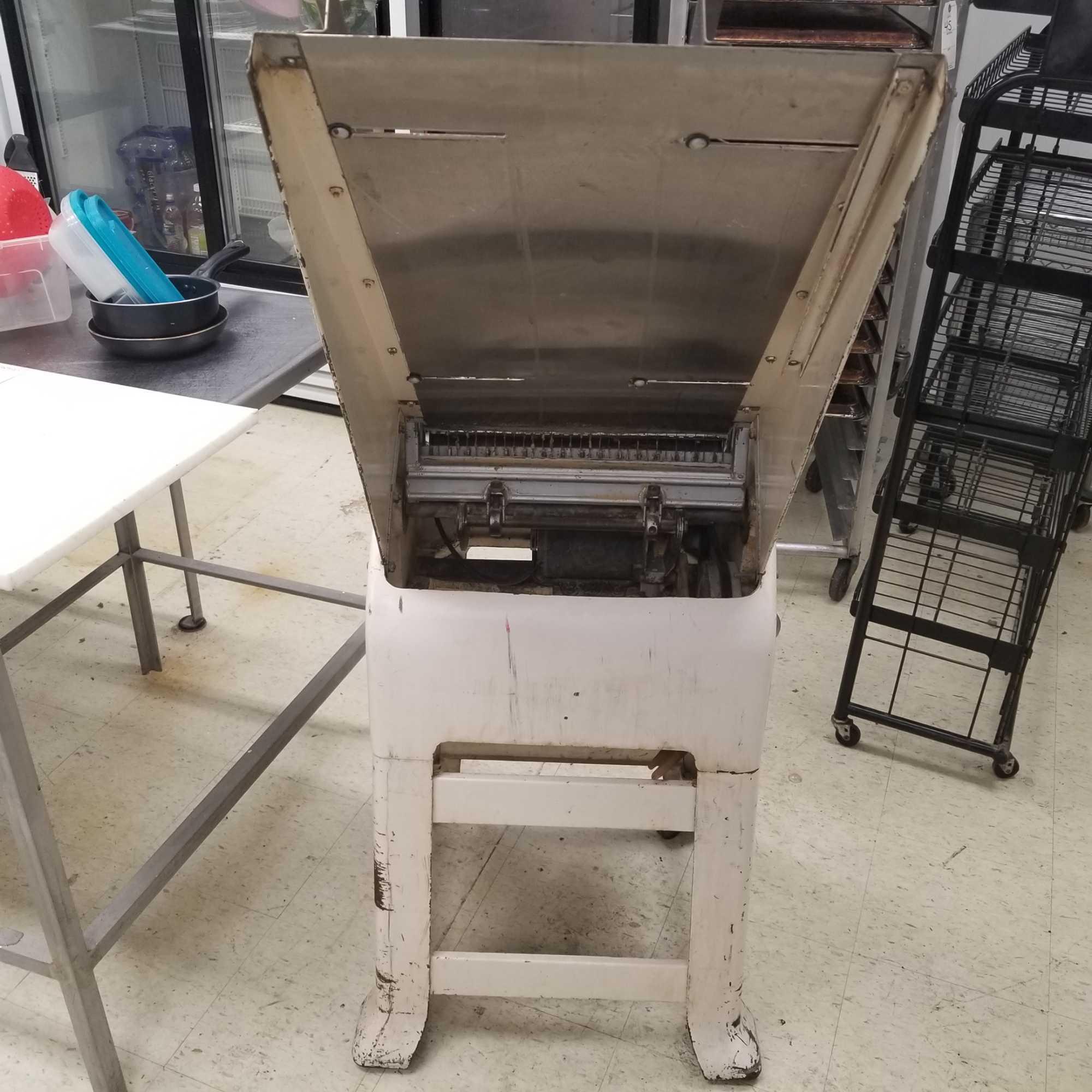 Oliver 16" Bread Slicer