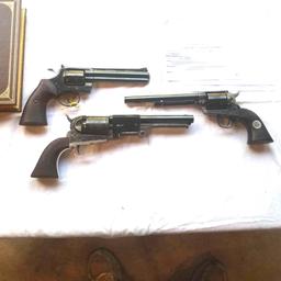 COLT US BICENTENNIAL 3 GUN SET inc PYTHON DRAGOON SINGLE ACTION ARMY