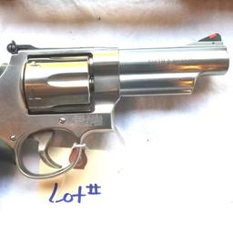 S&W M629-6 44 mag Revolver