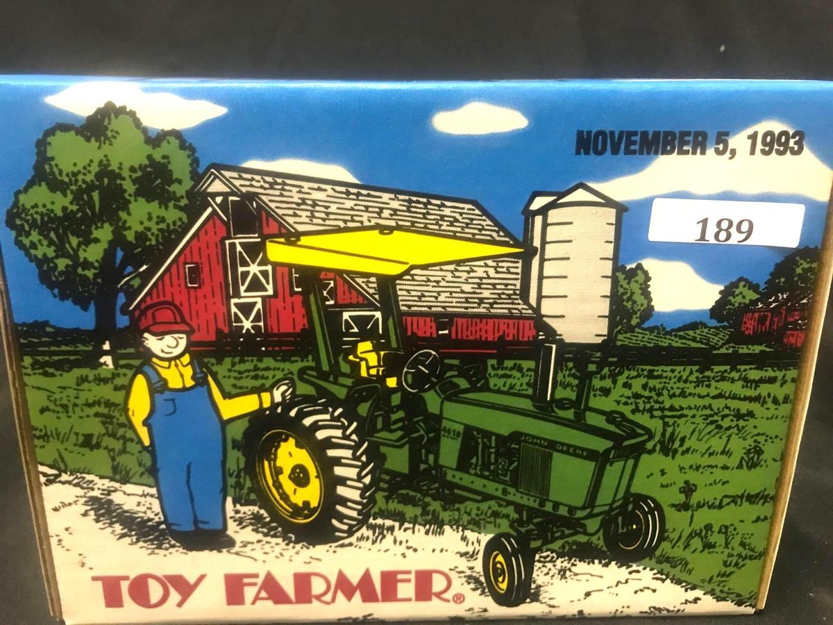 1/16 scale Ertl 1993 National Farm Toy Show Collectors Edition JD 4010 Diesel Tractor, NIB