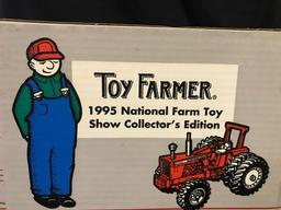 1/16 scale Ertl A-C 220 Tractor, NIB