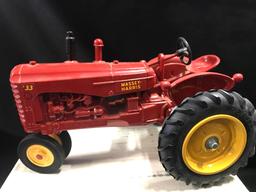 1/16 scale Ertl 1987 Toy Farmer Massey-Harris 33 NF w/Box