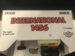1/16 scale Ertl 1995 Collectors Edition IH 1456 Turbo Gold Demonstrator Tractor, NIB