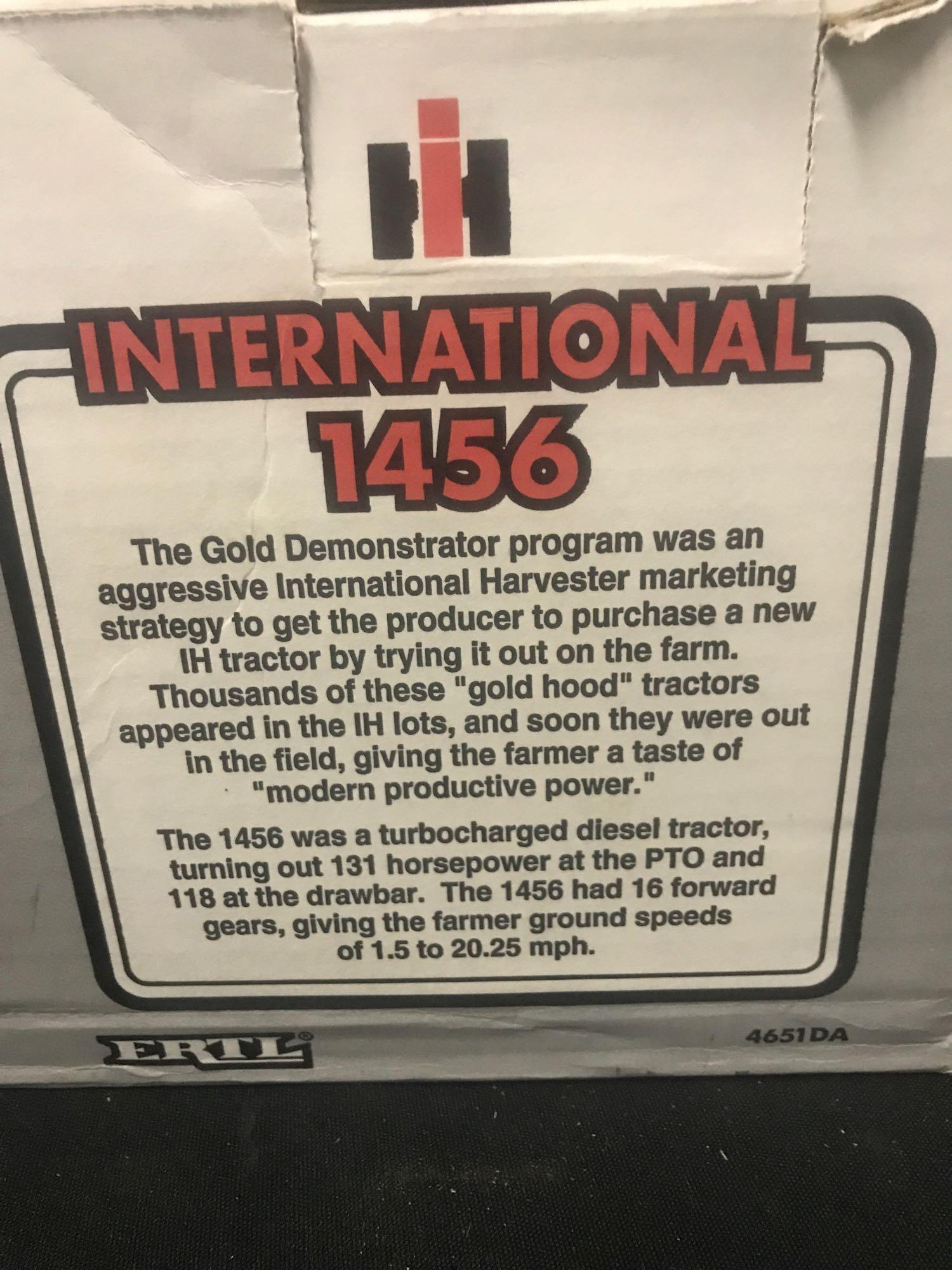 1/16 scale Ertl 1995 Collectors Edition IH 1456 Turbo Gold Demonstrator Tractor, NIB