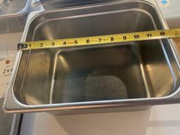 (5) 9.5" x 12" x 4" stainless steel food serving containers with 4 lids No shipping available