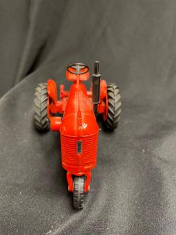 1/16 Scale Ertl 1988 Special Edition VAC...Case...Tractor