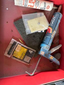 CRAFTSMAN WORK BENCH/DRAWERED TOOL BOX