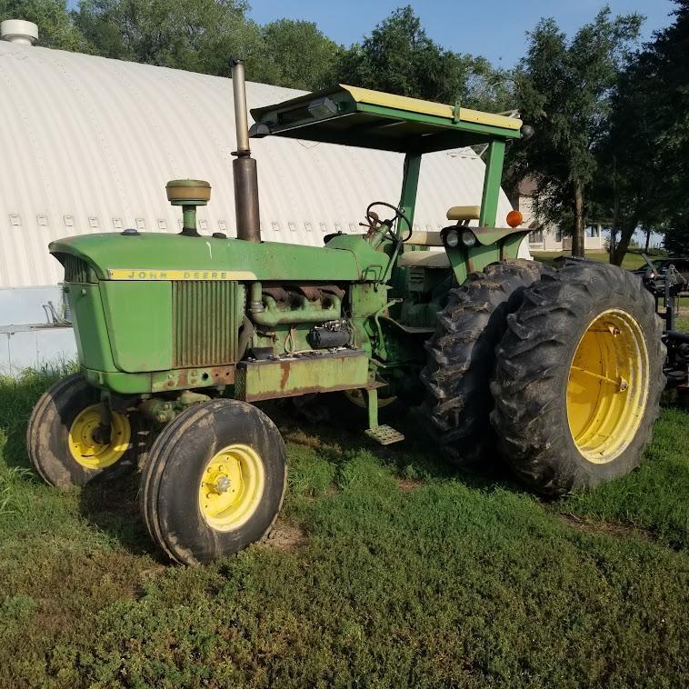 JOHN DEERE "4010" TRACTOR, DIESEL, 8/3 SYNCRO WIDE FRONT