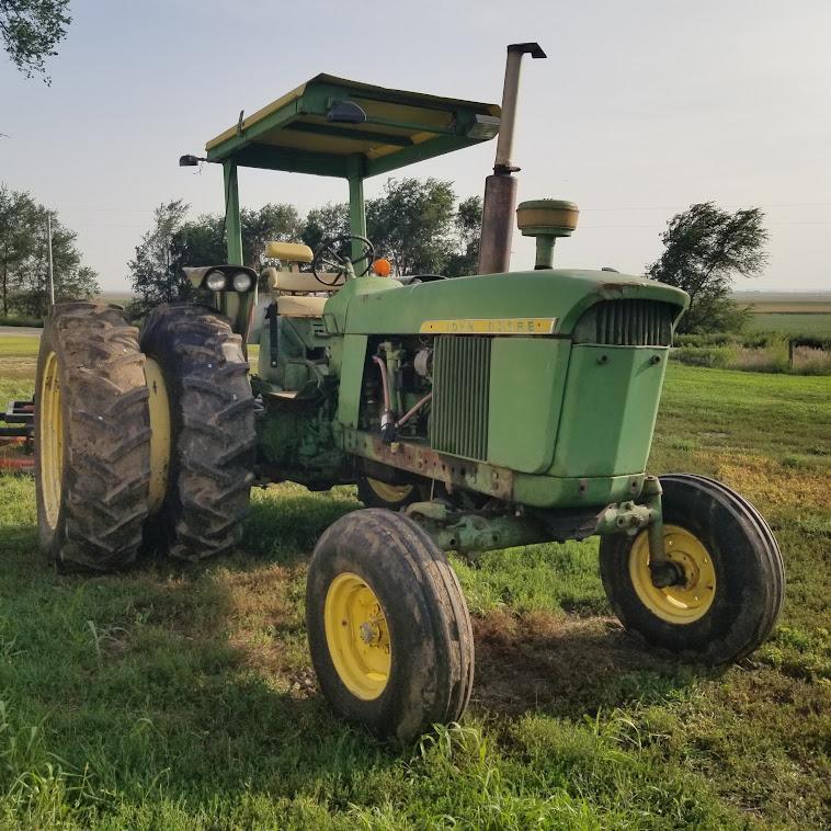 JOHN DEERE "4010" TRACTOR, DIESEL, 8/3 SYNCRO WIDE FRONT