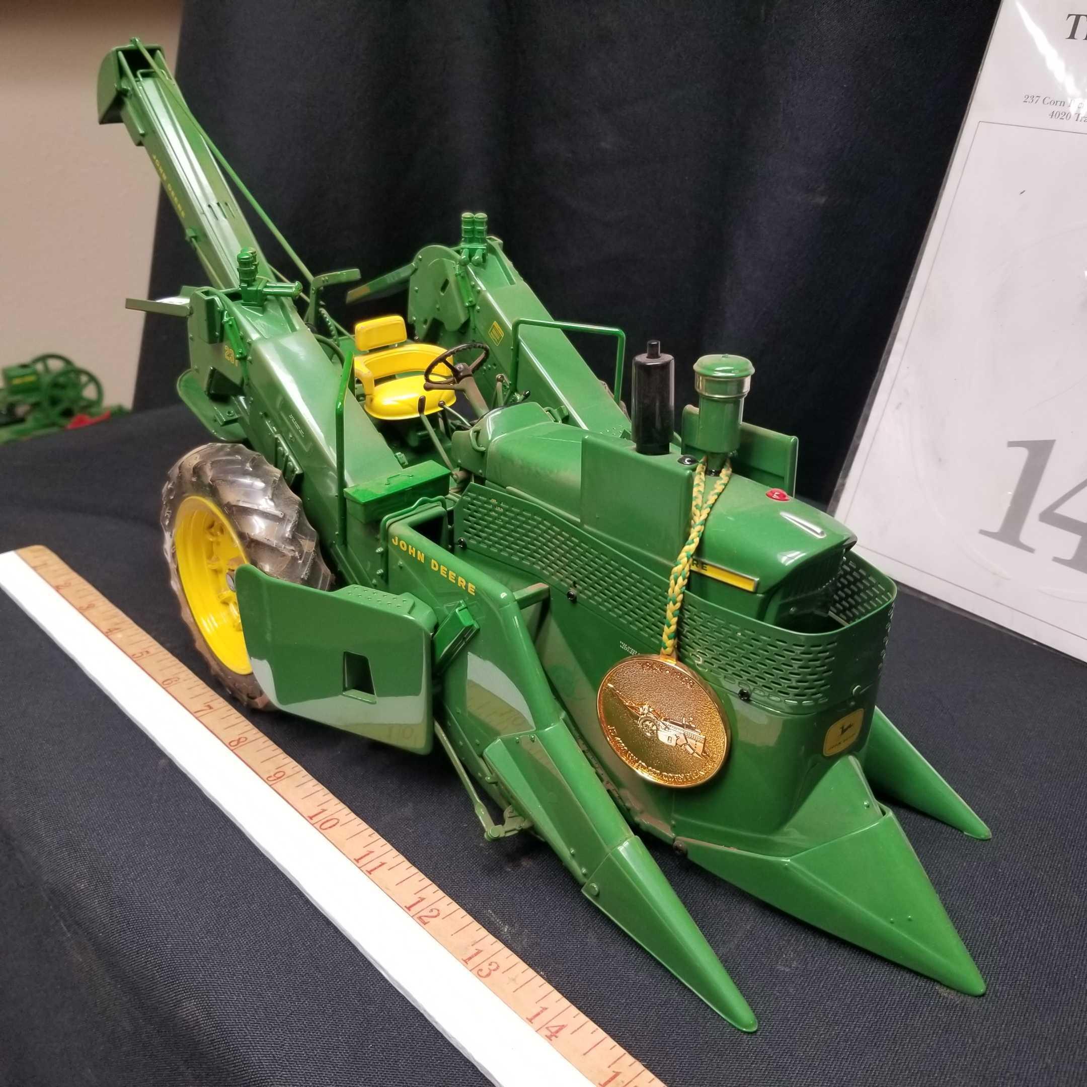 JOHN DEERE "4020" TRACTOR "237" CORN PICKER HUSKER PRECISION