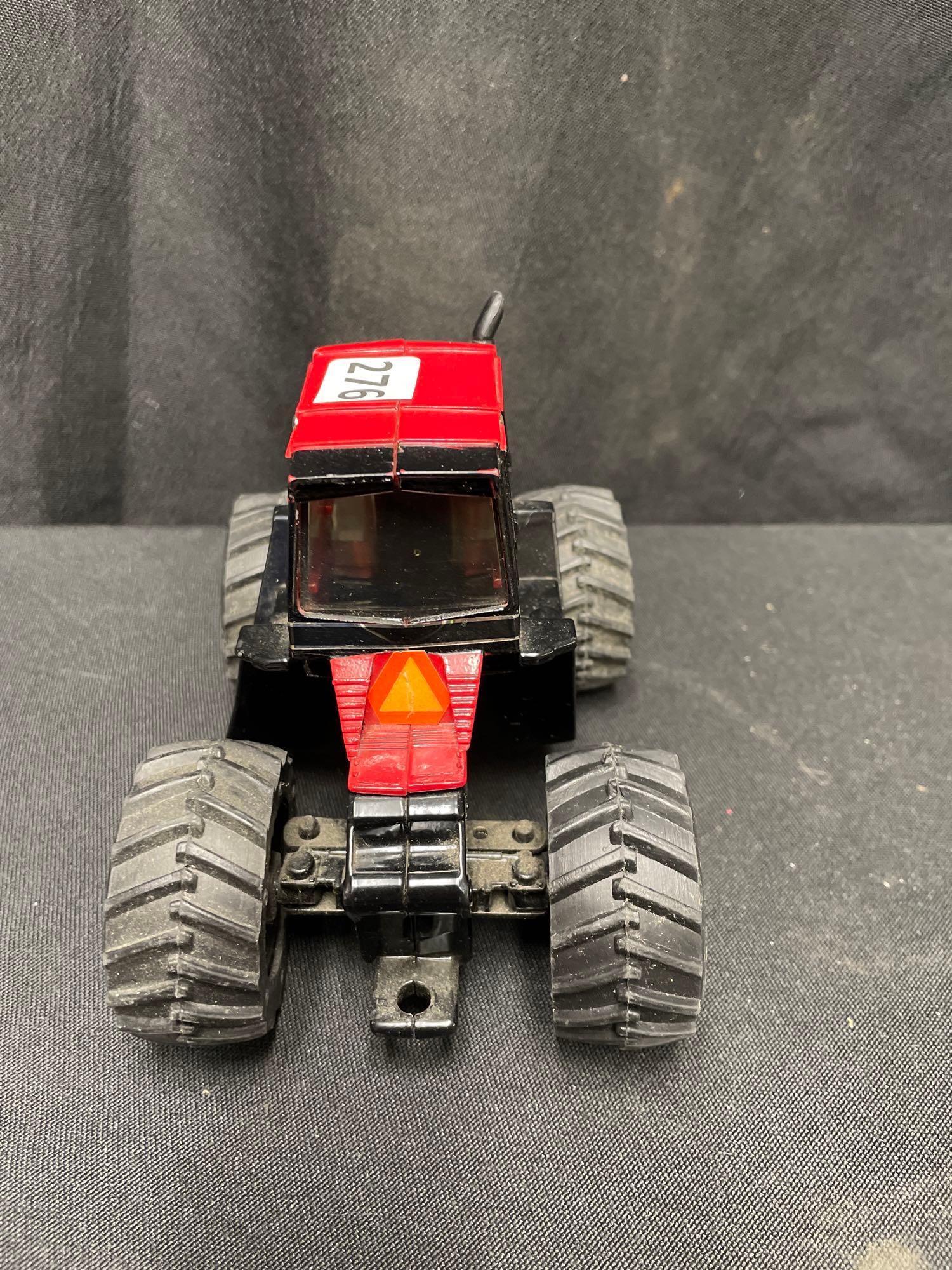 1/32nd Scale 1988 Ertl Case-IH 4894 4WD Tractor