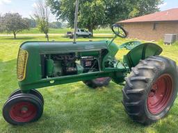 1945 OLIVER "60" TRACTOR, NARROW FRONT