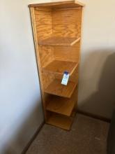 Corner shelf
