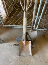sand shovels, leaf rake