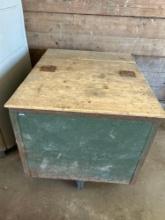Metal Feed cart on wheels, NICE 3x2.5x2.5