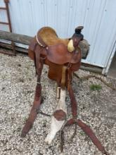 15 roping saddle