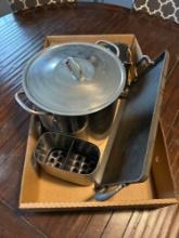 Stainless boiling pot, griddle, Hamilton Beach 10 Blend Master blender