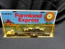 1/64 scale Ertl Farmland Express Hauling set-NIB