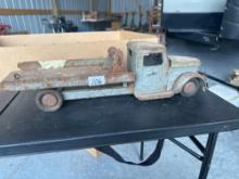 1940's Structo tow truck.