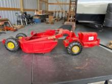 1950's Vintage Doepke Model Toys Heiliner earth mover road grader/scraper. Nice!!!