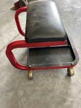 Ex-Cell mechanics seat with storage on castors