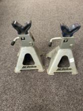 2 AC Delco 3 ton jack stands