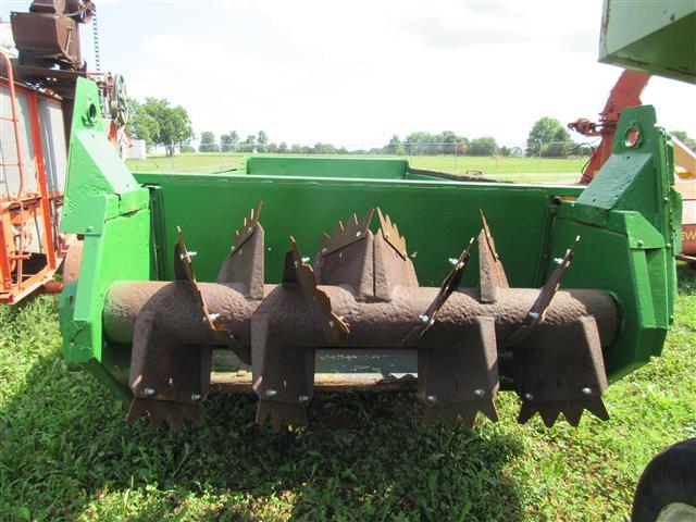 JD 785 Hyd Push Manure Spreader
