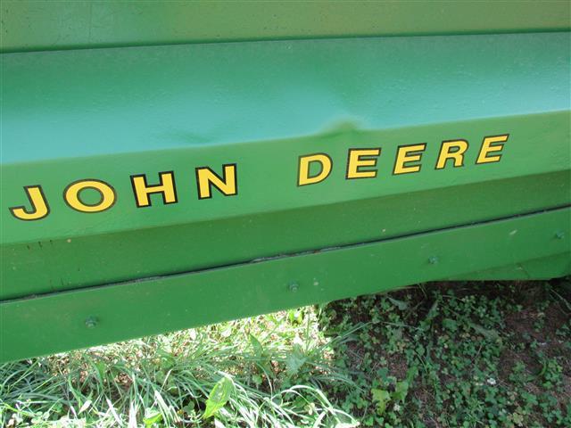 JD 785 Hyd Push Manure Spreader