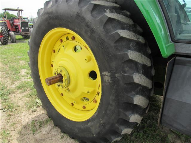 JD 7210 4X4, C/A/H, LHR - 5120 Hrs