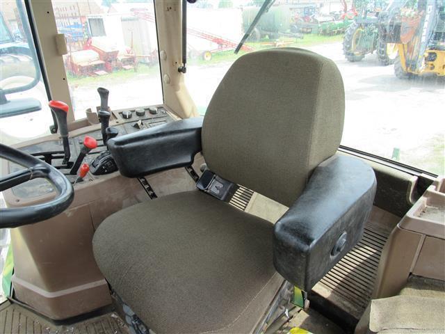 JD 7210 4X4, C/A/H, LHR - 5120 Hrs