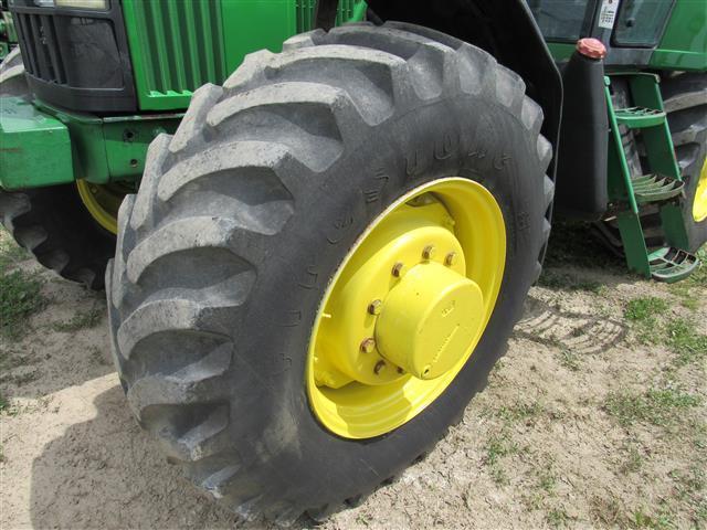 JD 7210 4X4, C/A/H, LHR - 5120 Hrs