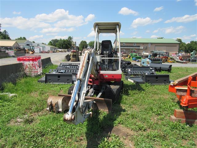 Takeuchi TB125 Mini Excavator - Engine Knocks