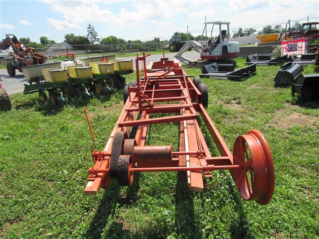 Bell Sawmill w/40" Blade, 32' Carriage PTO Driven