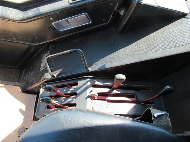 Int'l 1086 Tractor, 2WD, C/H/A dual PTO