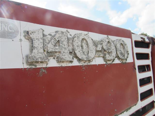 Hesston 140-90 Cab Tractor, 2WD, 5803 Hrs