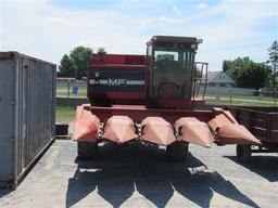 MF540 Combine w/ MF 43 4R corn head