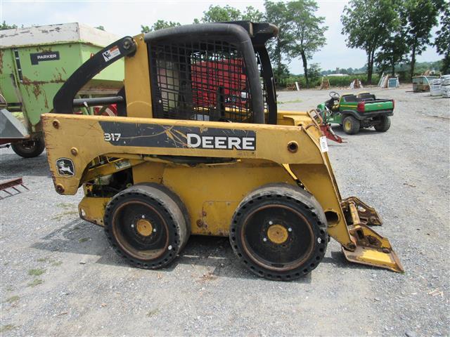 JD 317 SSL, Solid Tires (Salvage)