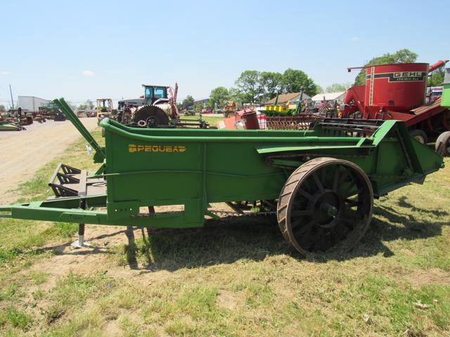 Pequea Ground Drive Manure Spreader