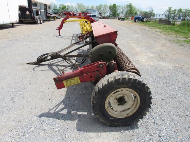 Brillion 10' Hyd Seeder