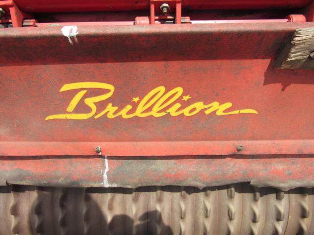 Brillion 10' Hyd Seeder